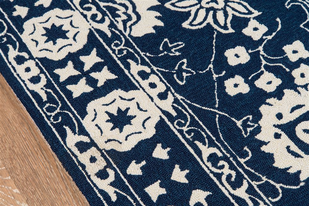 Traditional VERANVR-64 Area Rug - Veranda Collection 